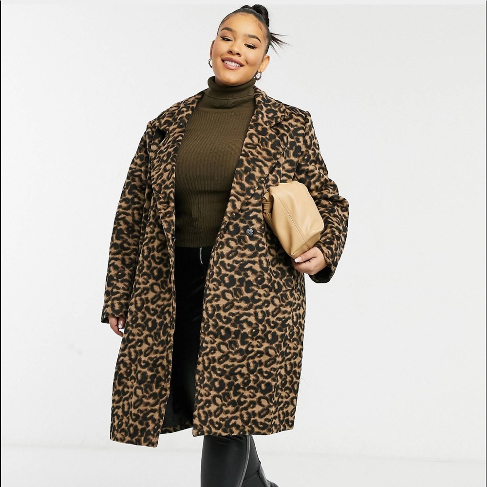 Curve Tailored Coat in Leopard Print
